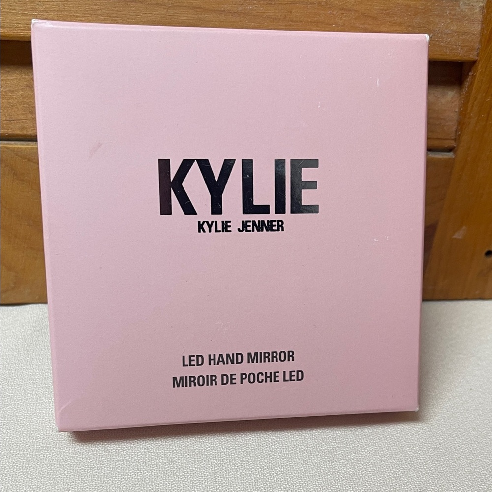 Kylie Cosmetics LED Hand Mirror in Pink